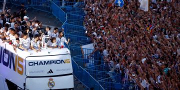 celebracion-real-madrid-con-su-aficion